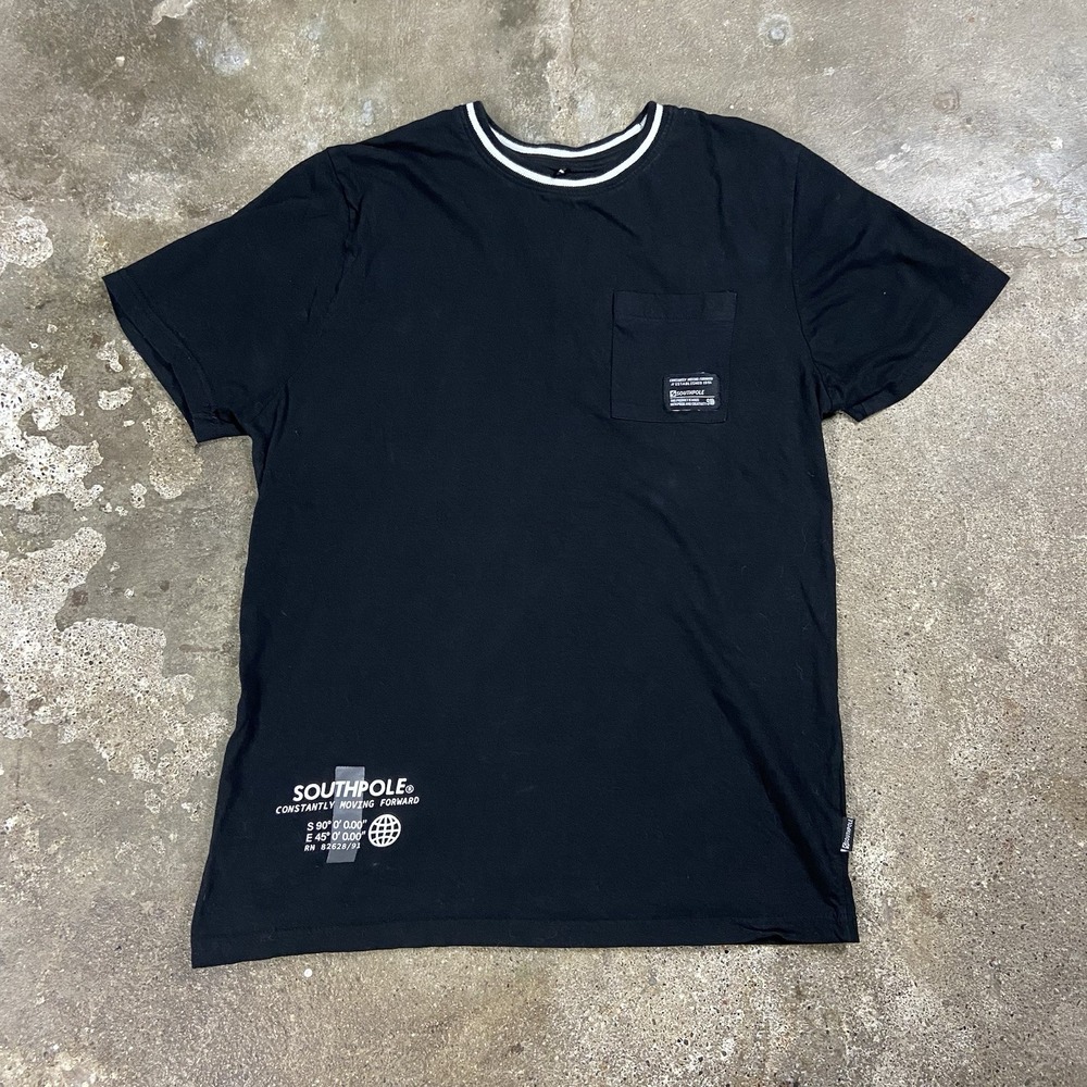 Vintage Y2K Southpole T-Shirt Size Large Black Constantly Moving Forward Graphic